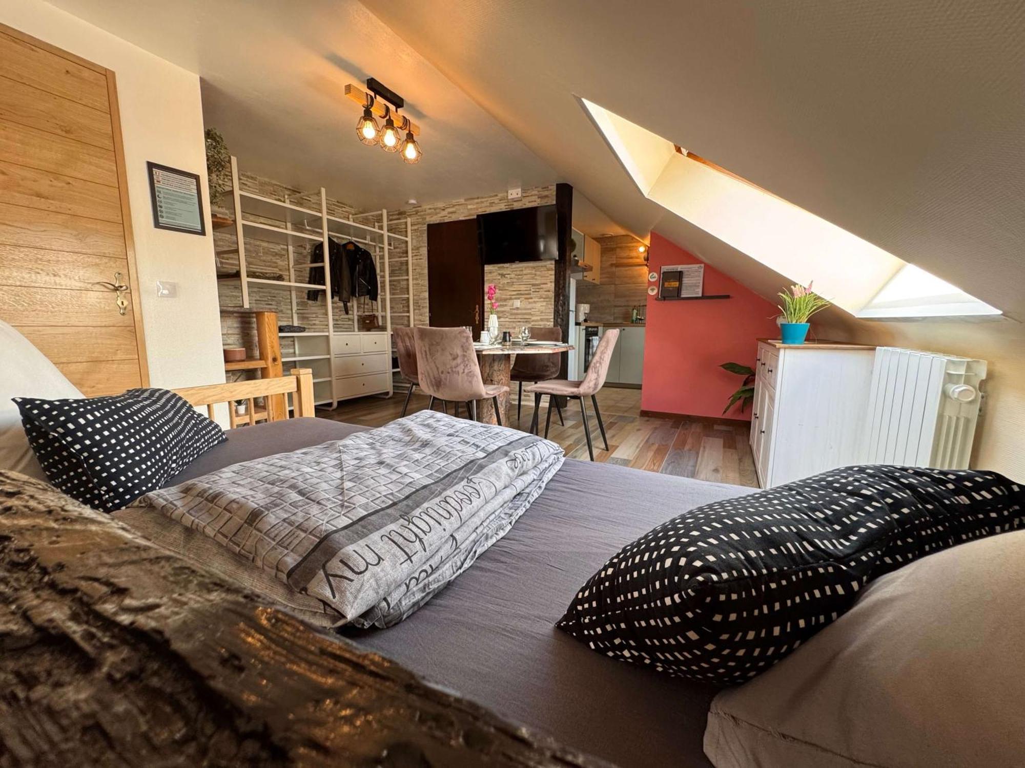 Private & Comfortable Apartments Puttelange-aux-Lacs Kültér fotó
